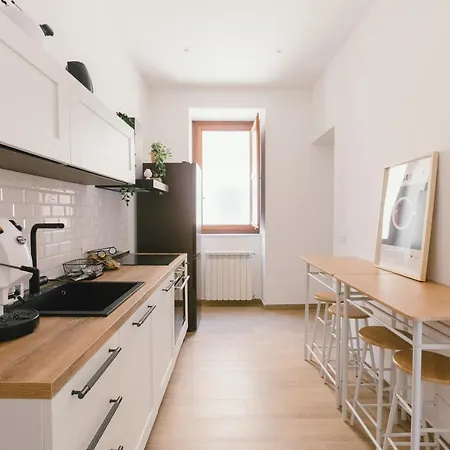 Guest house Ballaro' House