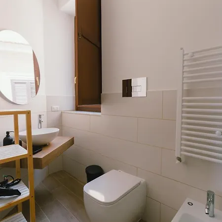 Ballaro' House Guest house
