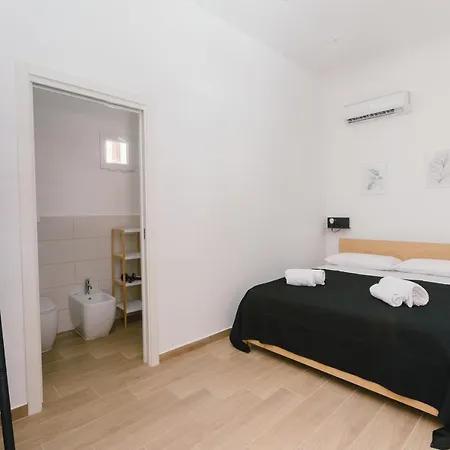Guest house Ballaro' House 3*