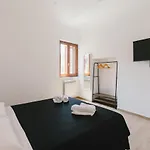 בית הארחה Ballaro' House פלרמו